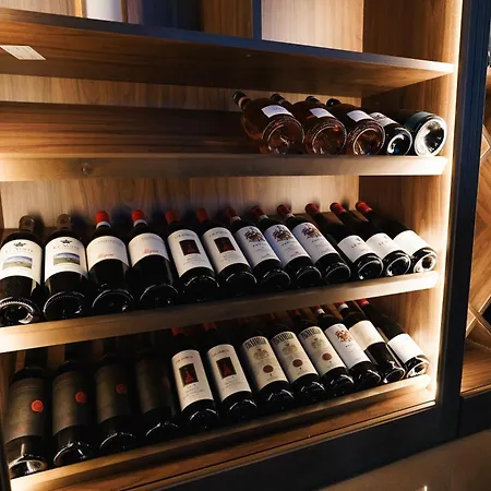 Sumadija فندق 4*