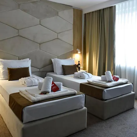 Sumadija Hotel